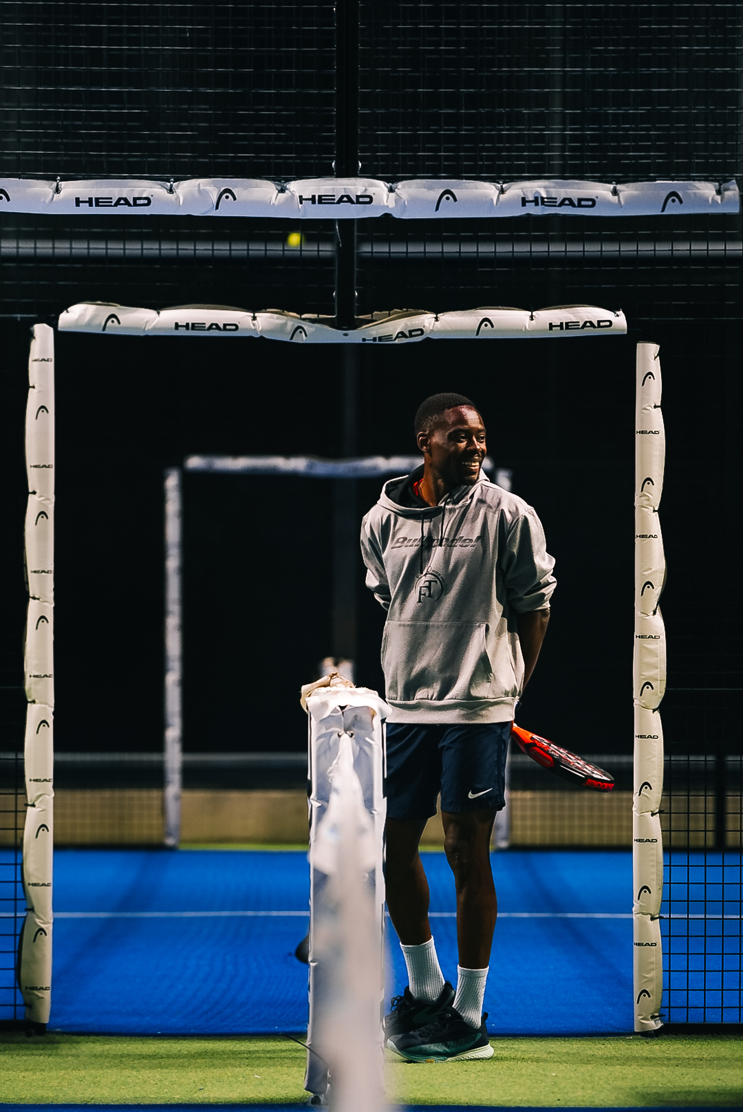 Portrait de Jonathan Tinhan au padel